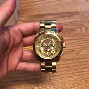 Michael Kohrs Hold boyfriend watch